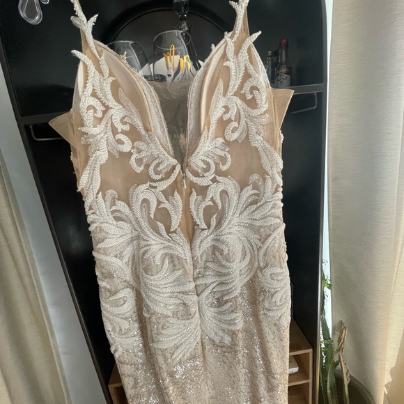 BRAND NEW WEDDING DRESS/ RECEPTION DRESS - Picture 5 of 11